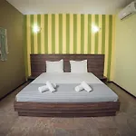 и марая Hotel